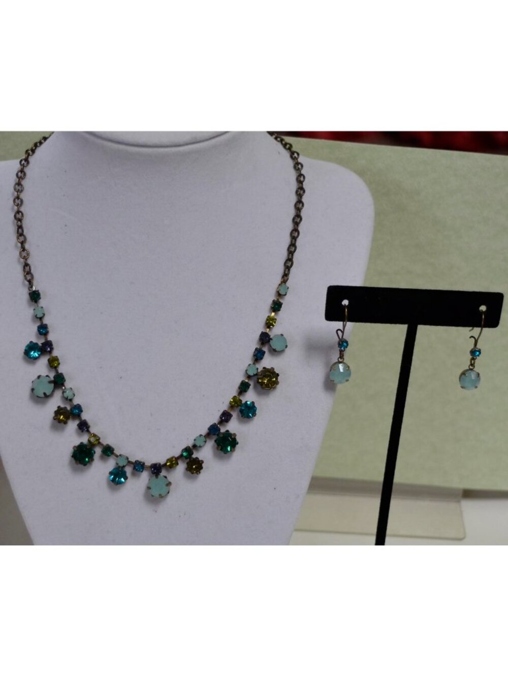 Avon Teal Rhinestone Collar Necklace & Earrings Set